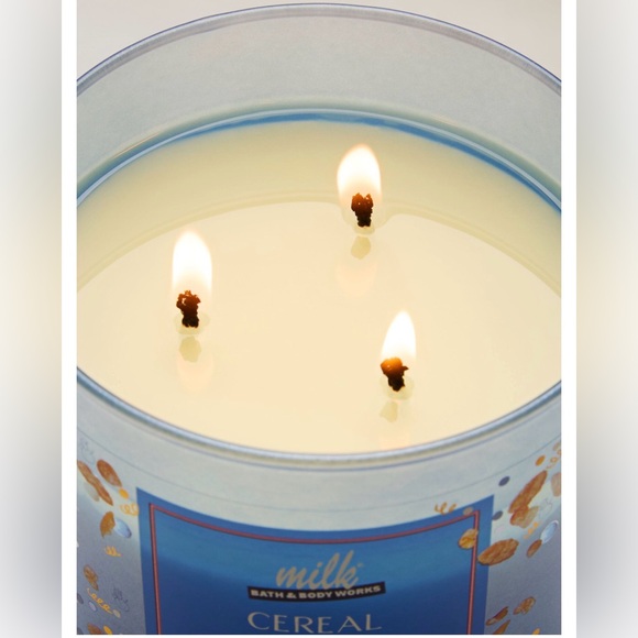 Bath & Body Works x Milk Bar Cereal Milk Soft Serve 3-Wick Candle NWT - Picture 4 of 6